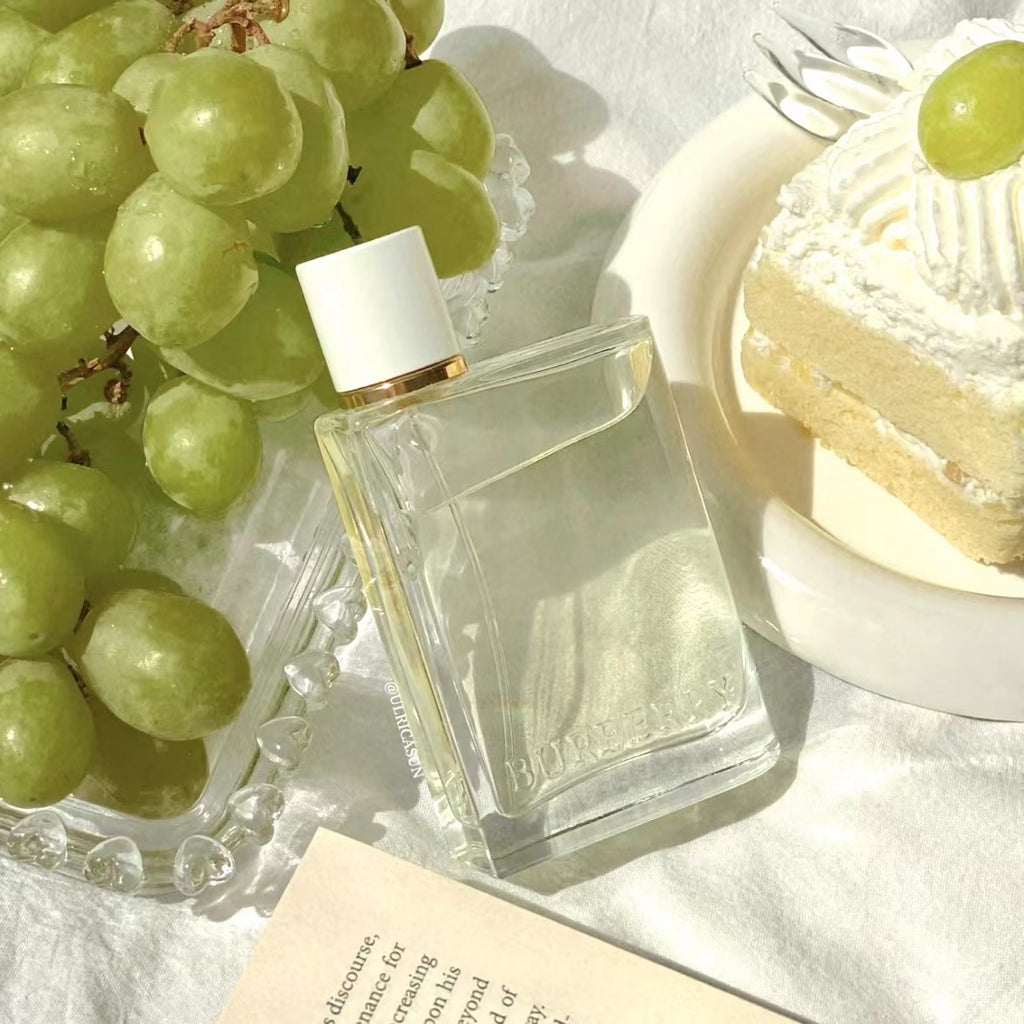 【ของแท้✓ติดทนนาน】Her Eau de Toilette 2ml / 5ml / 10ml น้ําหอมผู้หญิง น้ำหอมพกพา พร้อมส่ง น้ำหอมมินิ