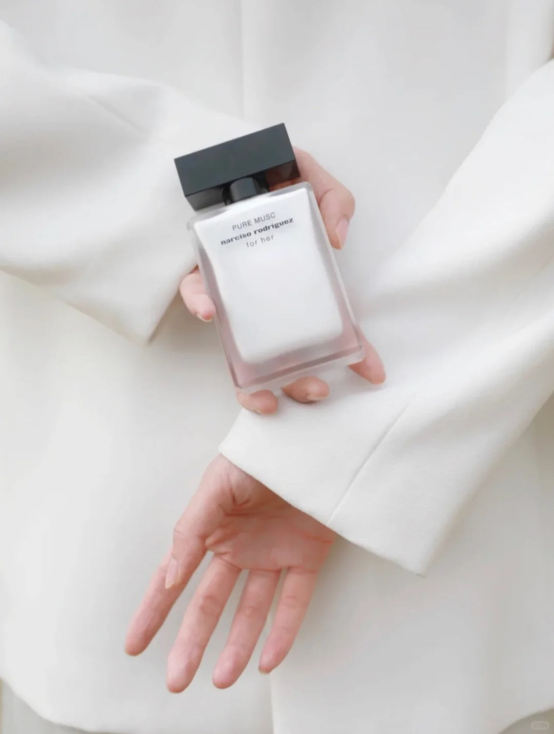 【ของแท้✓จัดส่งรวดเร็ว】 for Her EDP & Fleur Musc for Her 2ml/5ml/10ml น้ําหอมผู้หญิง สินค้าขายดี ขนาดทดลอง น้ำหอมพกพา ติดทนนาน