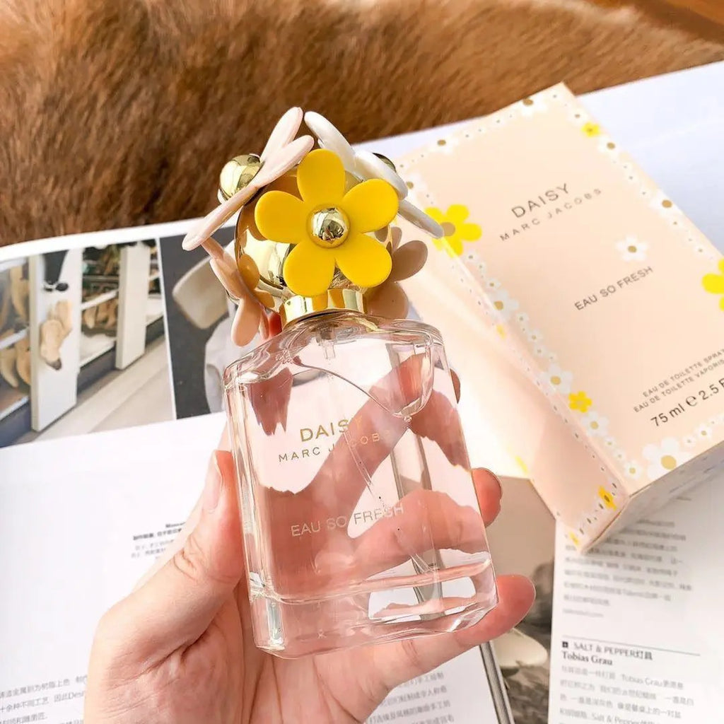 【ของแท้✓ติดทนนาน】 Daisy Eau So Fresh EDT 2ml / 5ml / 10ml น้ําหอมผู้หญิง น้ำหอมมินิ กลิ่นติดทนนาน น้ำหอมพกพา น้ำหอมยอดนิยม