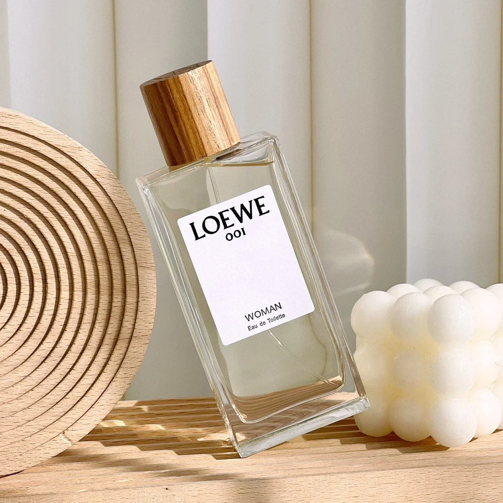 【ของแท้✓ติดทนนาน】 001 Woman EDT 2ml / 5ml / 10ml น้ำหอมยอดนิยม น้ําหอมผู้หญิง น้ำหอมแฟชั่น น้ำหอมมินิ กลิ่นติดทนนาน น้ำหอมพกพา